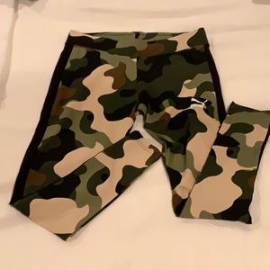 camouflage leggings